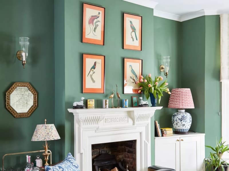 interior painting in Tallahassee, living room walls and trim