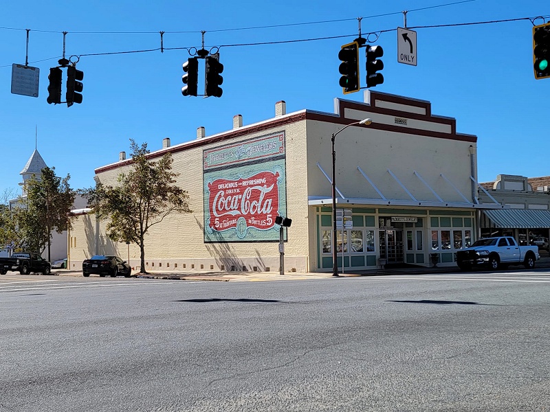 commercial exterior painting, painted mural building, Tallahassee